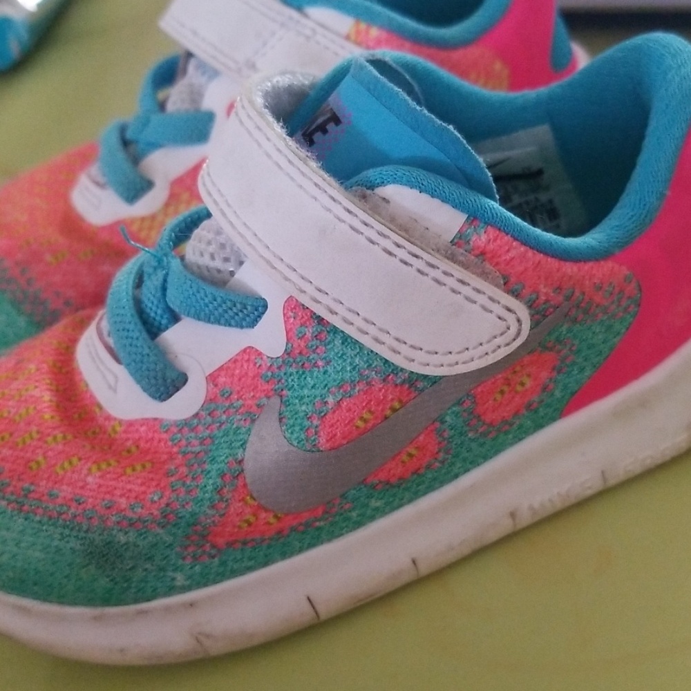Toddler Nikes Size 7